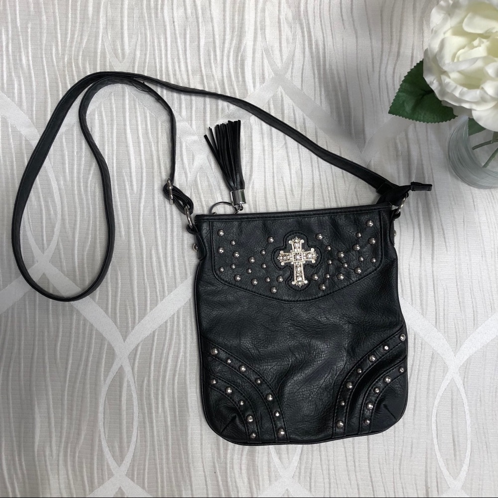 ✨Cato CrossBody Black Bag✨